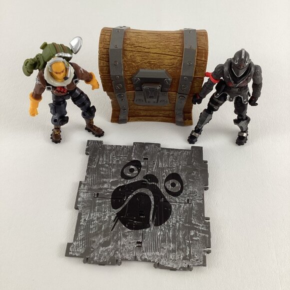 Fortnite Black Knight Raptor 4" Figure Accessories Weapons Lot Epic Games Jazwar - Picture 2 of 8